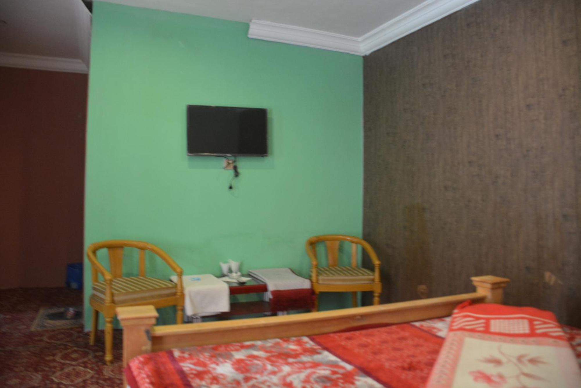 Hotel Pine Hills, Naran Esterno foto