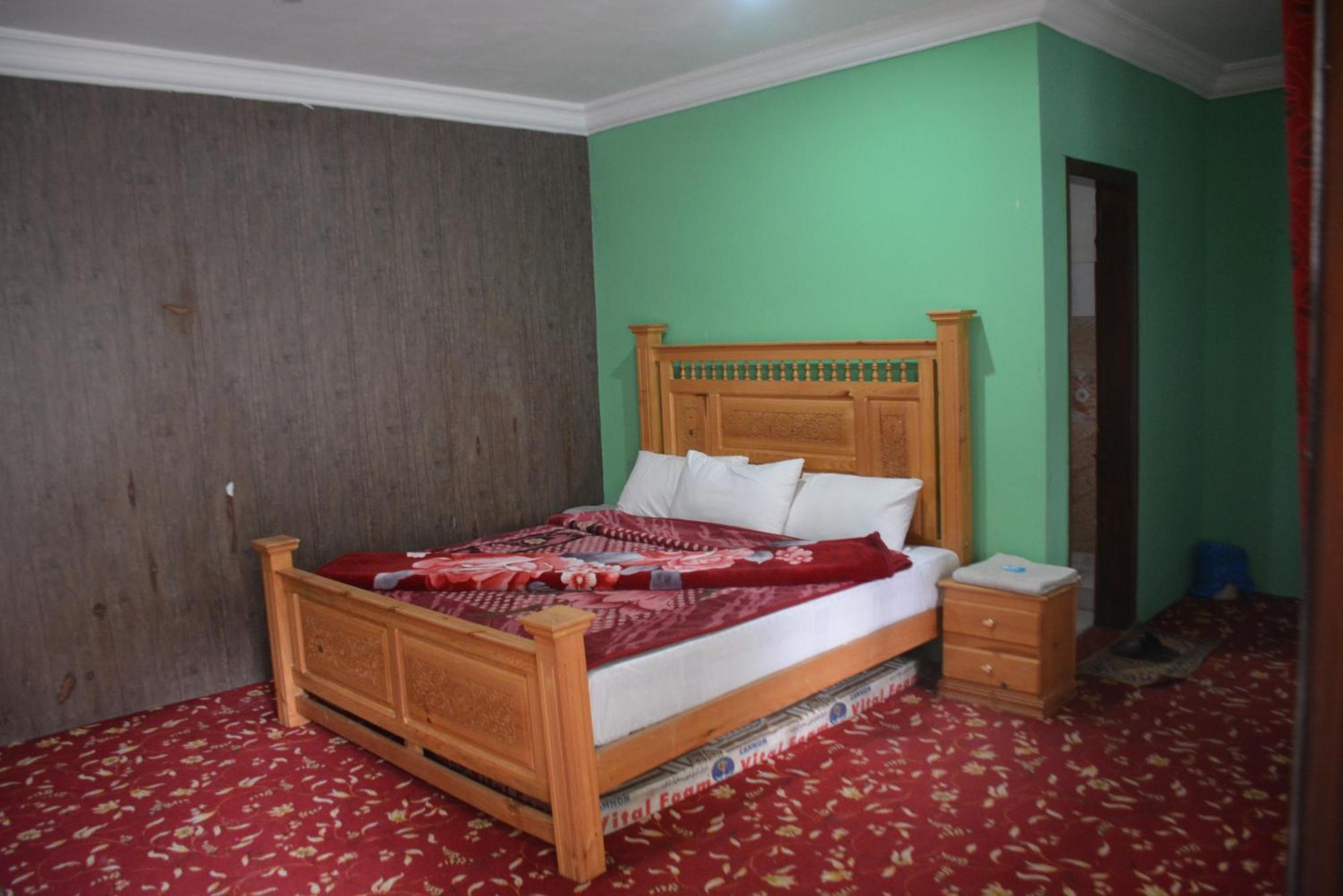 Hotel Pine Hills, Naran Esterno foto