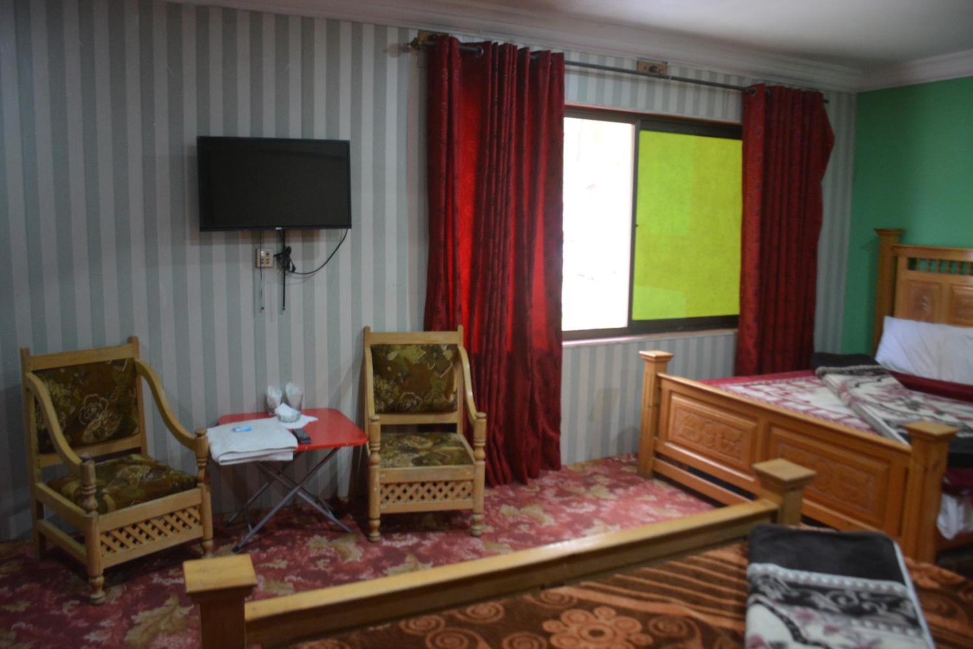 Hotel Pine Hills, Naran Esterno foto