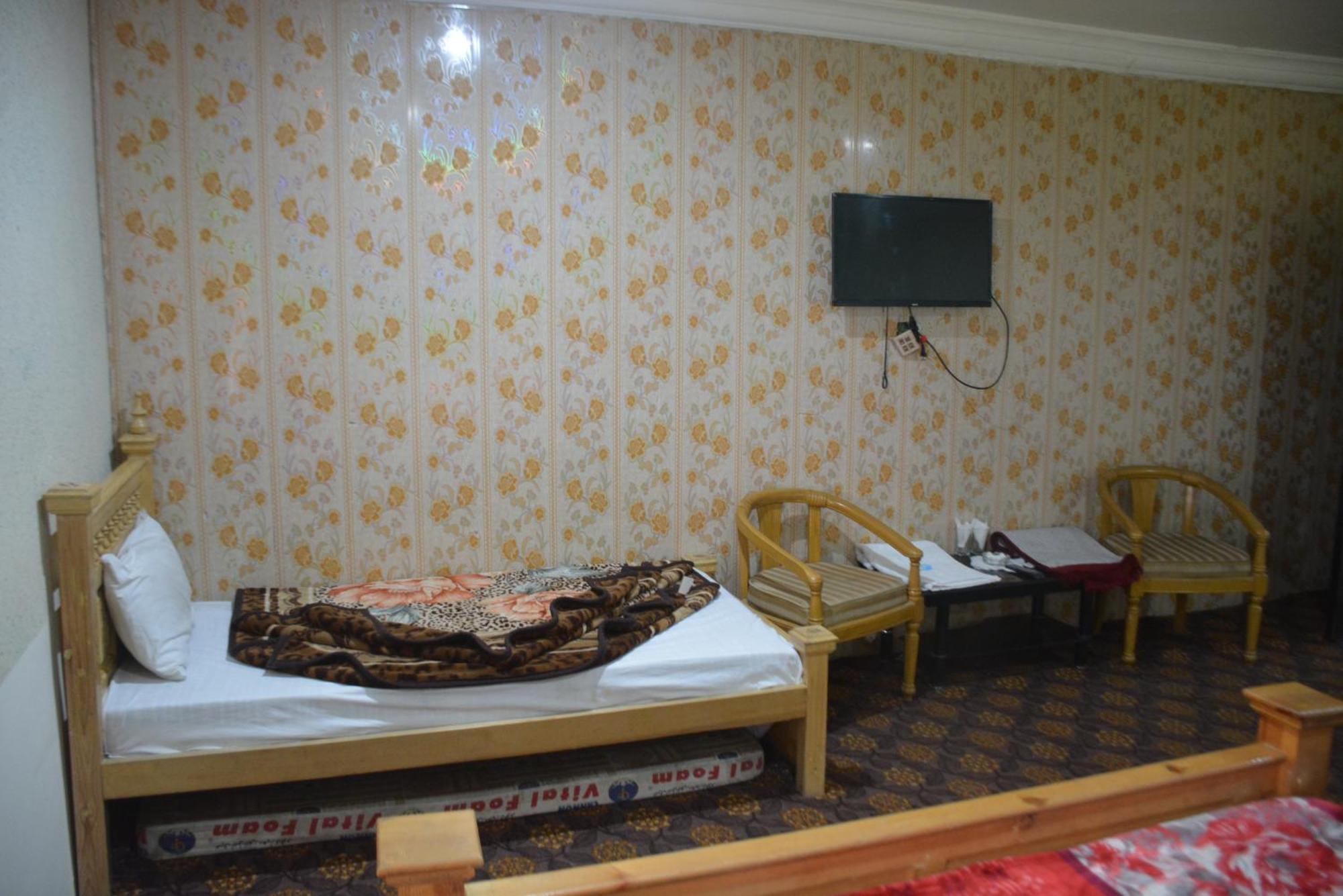 Hotel Pine Hills, Naran Esterno foto
