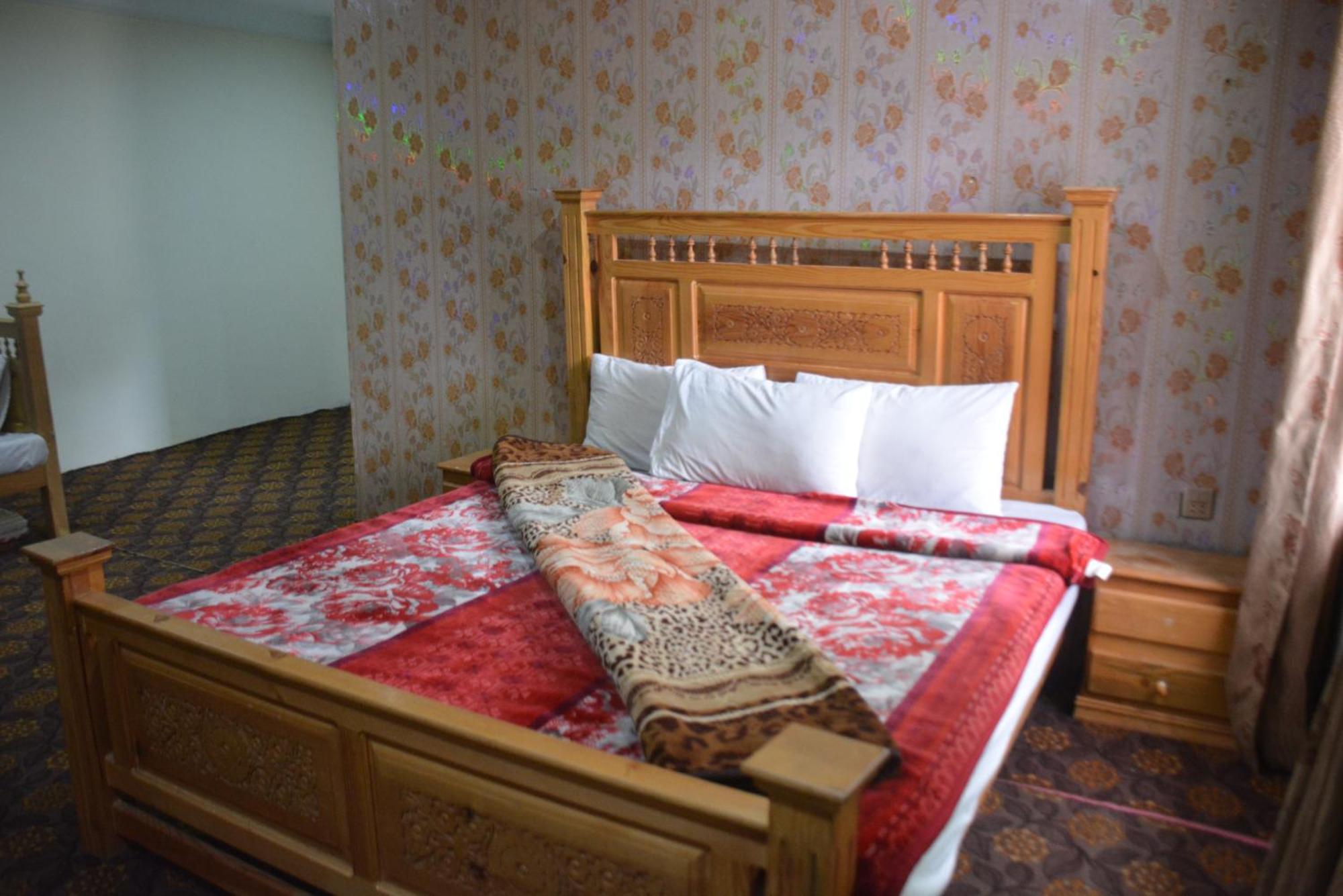 Hotel Pine Hills, Naran Esterno foto